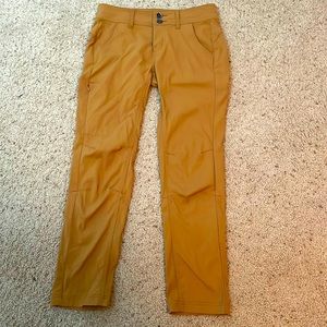 Prana earthbound convertible pants size 2